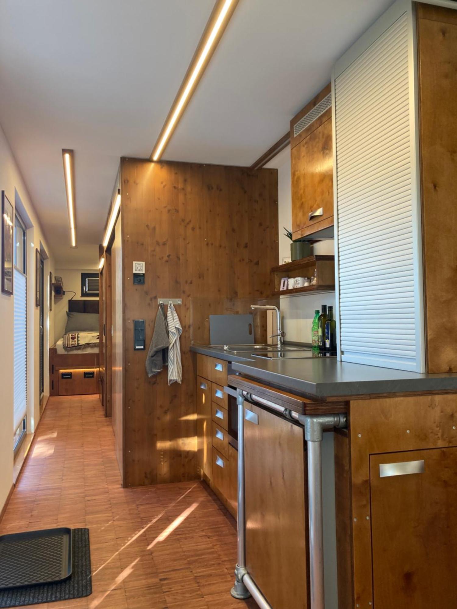 Tiny House Im Seecontainer Mit Parkplatz, Glasfaser, Netflix, Veranda Und Gehobener Ausstattung Coburg Exterior photo