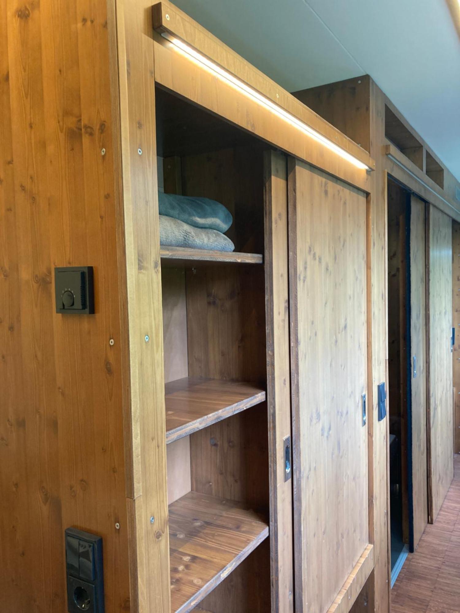 Tiny House Im Seecontainer Mit Parkplatz, Glasfaser, Netflix, Veranda Und Gehobener Ausstattung Coburg Exterior photo
